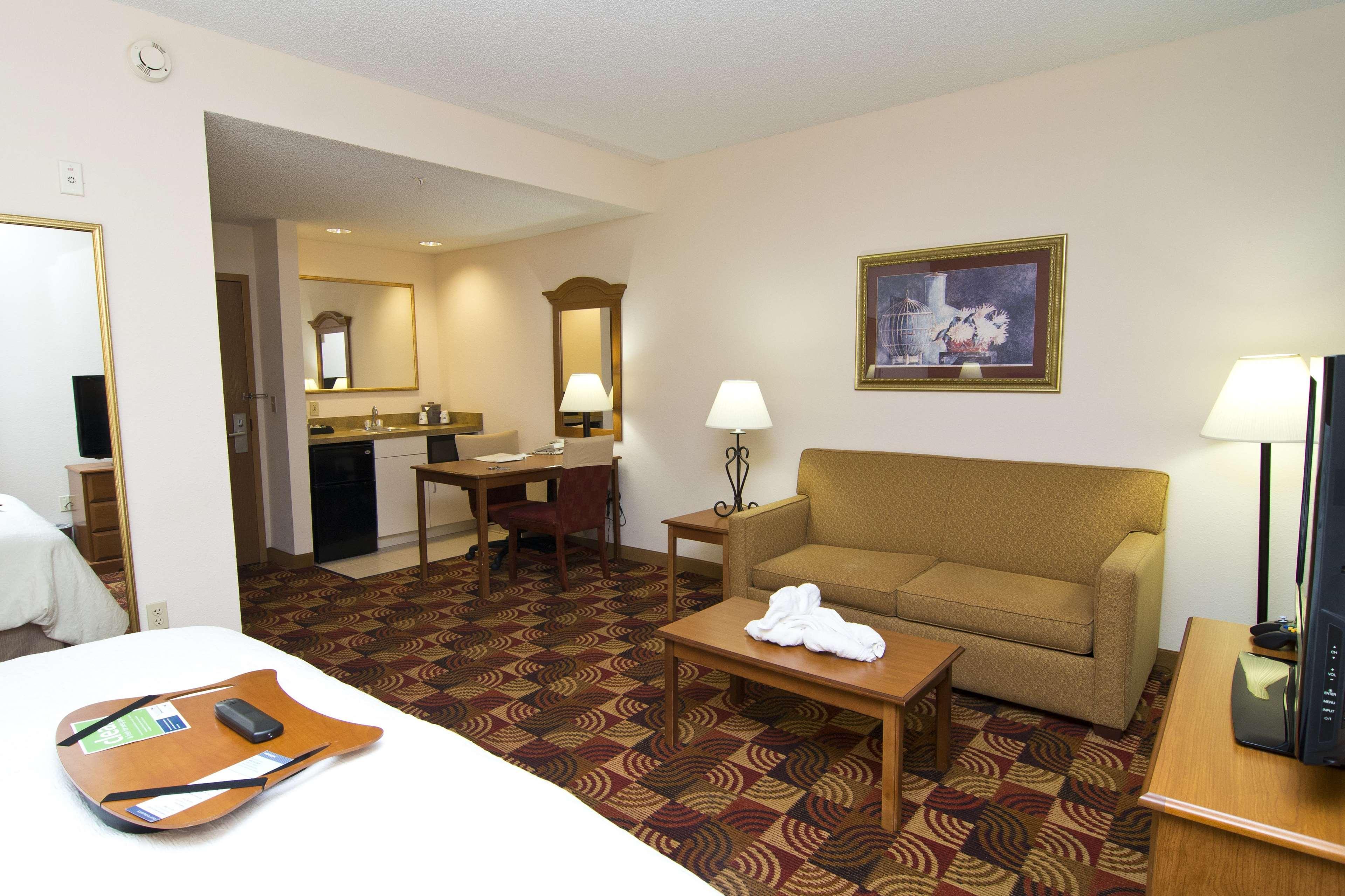 Hampton Inn & Suites Orlando International Drive North Стая снимка