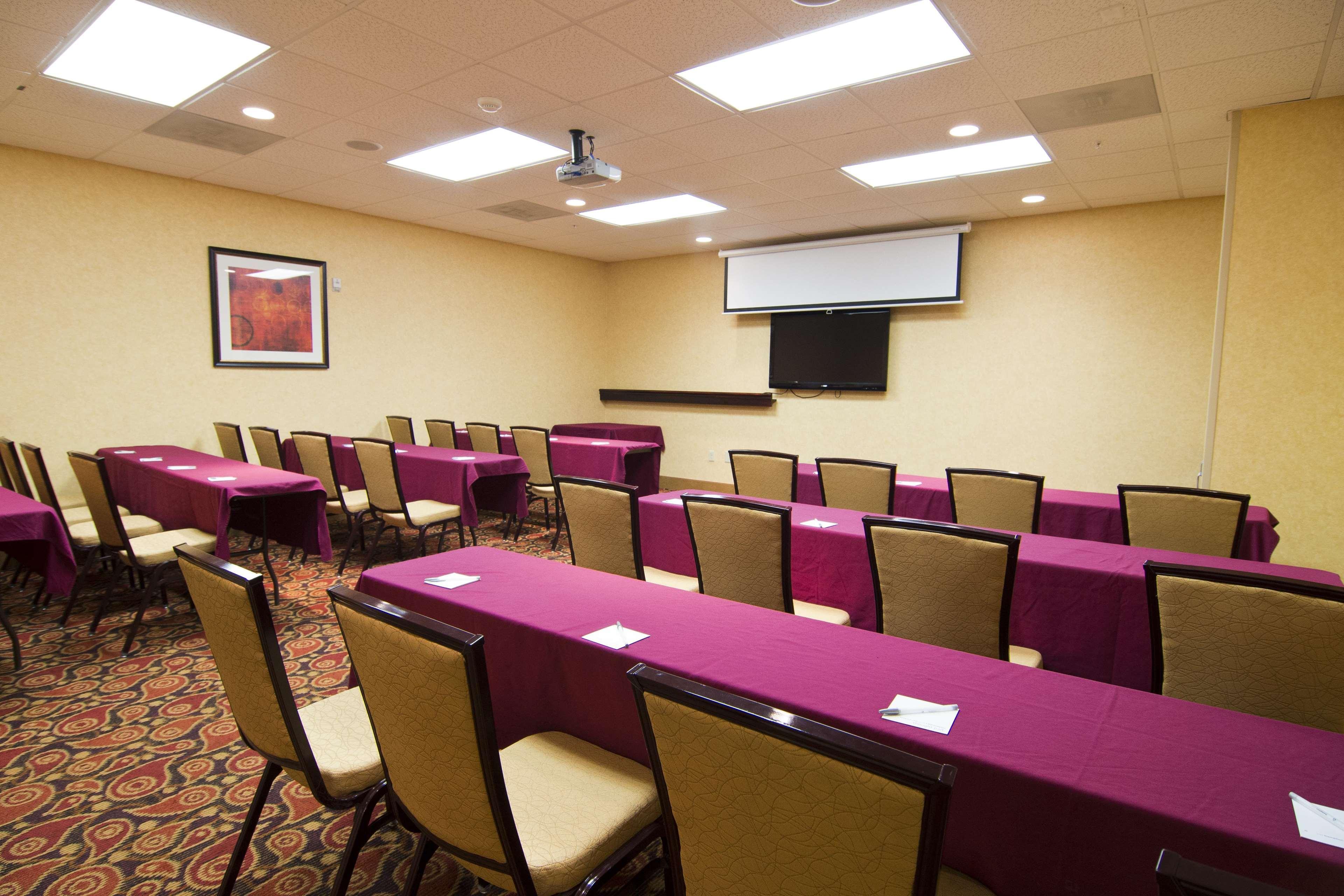 Hampton Inn & Suites Orlando International Drive North Бизнес снимка
